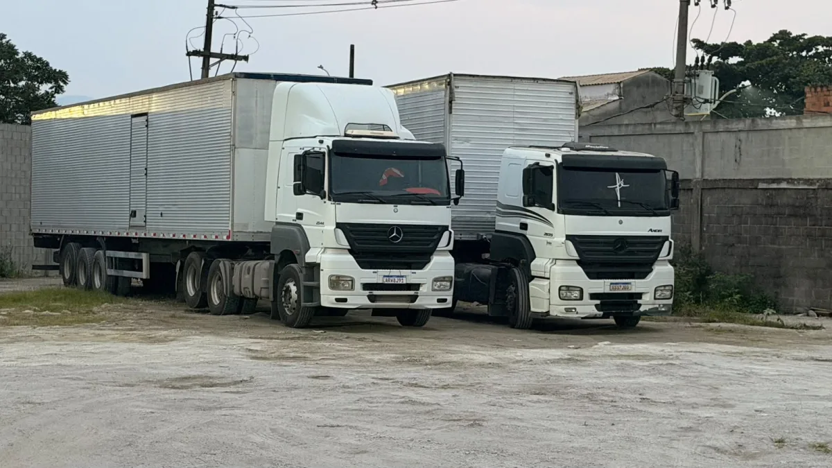Frota LDBR — carretas Mercedes-Benz